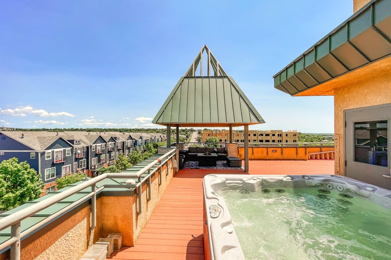 287 E Fountain Blvd #300 - Photo 3 of 35