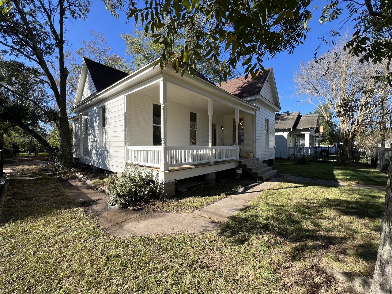 875 N 4th St #NA - Photo 2 of 25