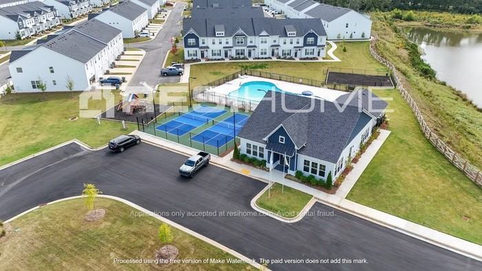 487 Tigers Cir - Photo 3 of 5