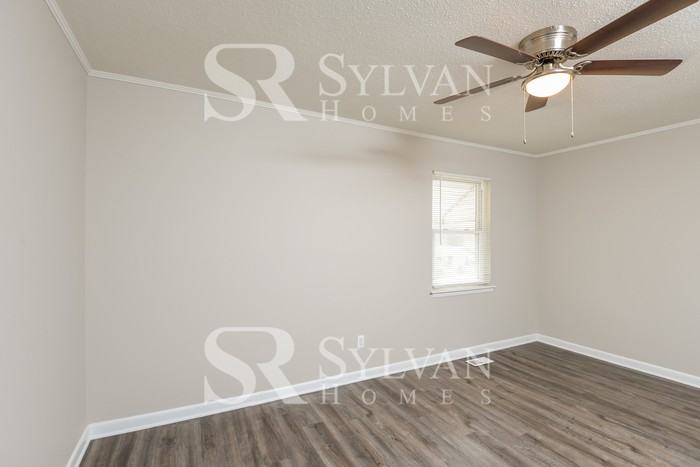 2832 Creek Ln Ne - Photo 7 of 15