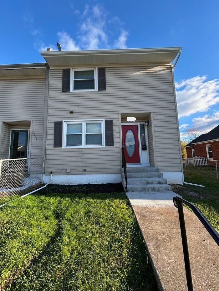 2500 Ridgely Street - Photo 2 of 11