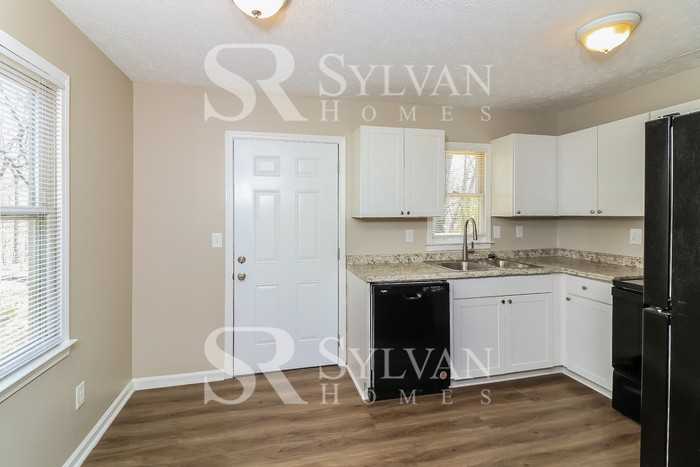 4193 Chickasaw Trl - Photo 4 of 15