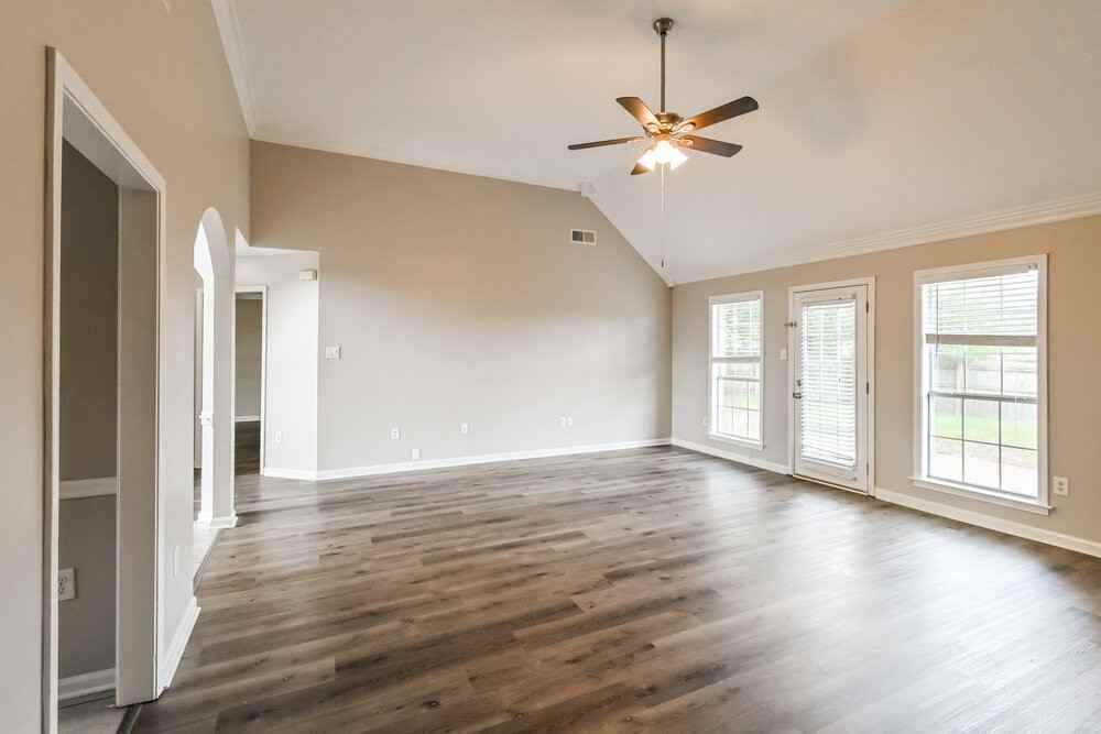 9922 Lacee Ln - Photo 6 of 16