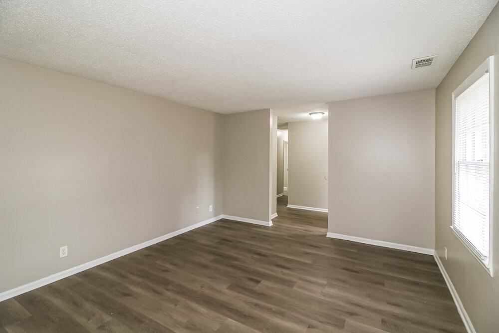 20 Freeman Dr - Photo 6 of 16