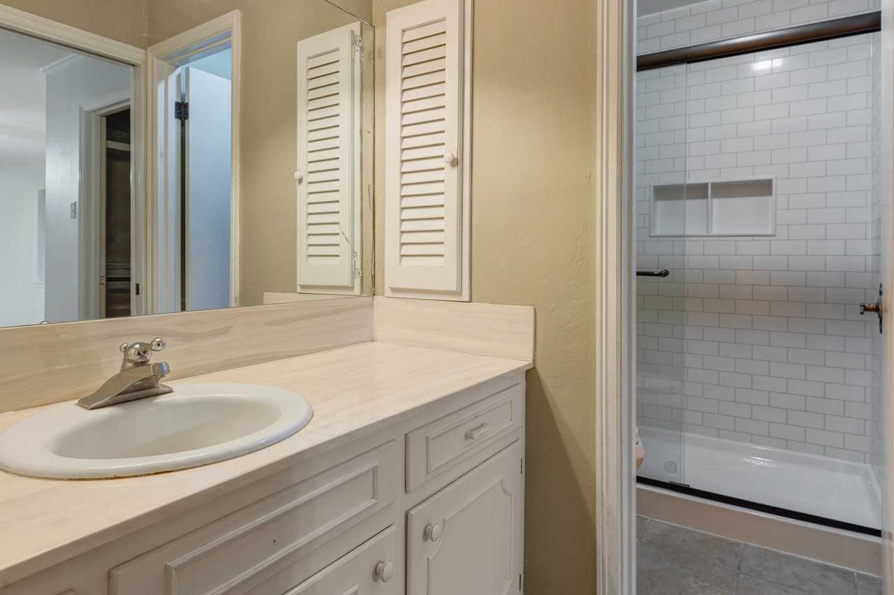 225 Aurore Ave #NA - Photo 7 of 16