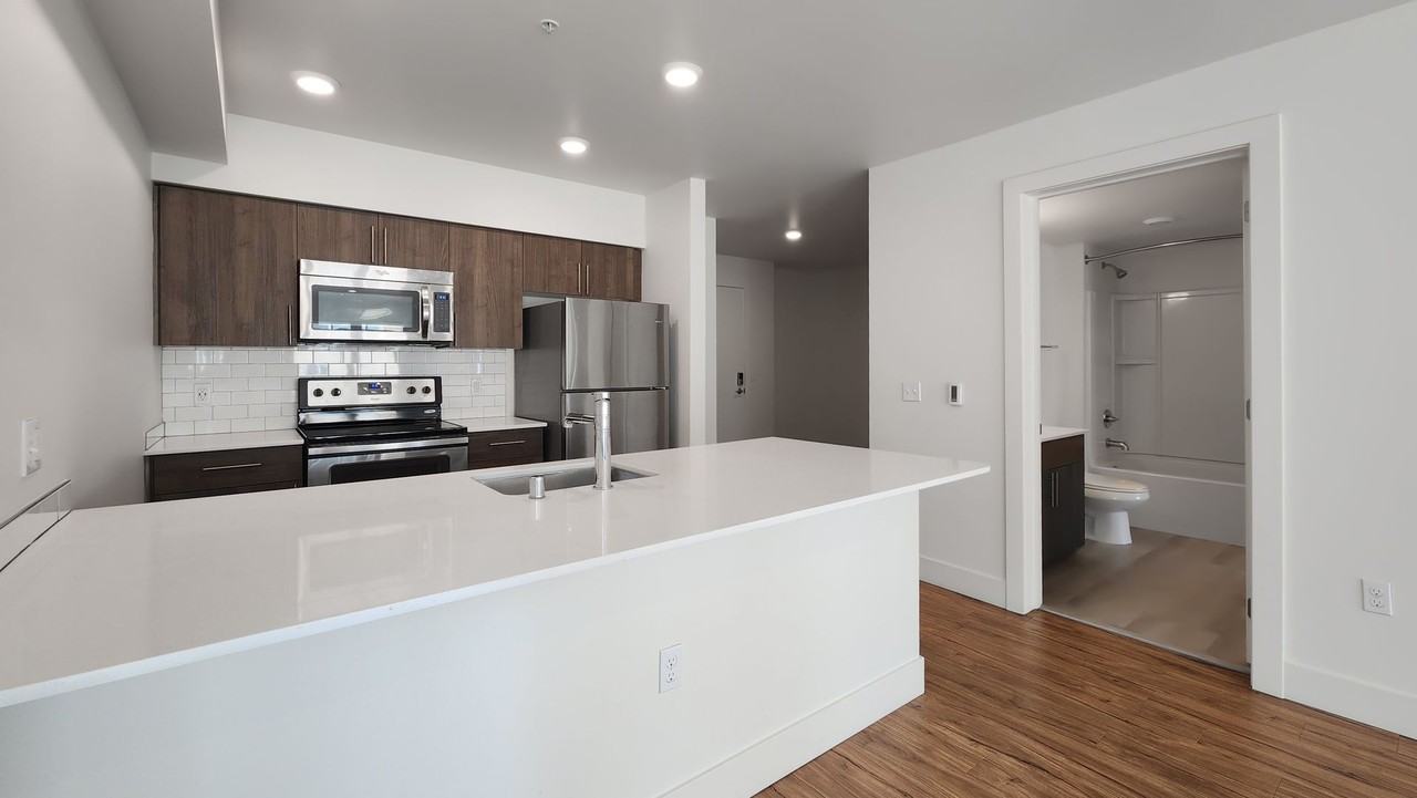 Dunn Motors Building - Photo 4 of 41