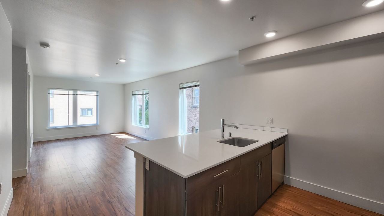 Dunn Motors Building - Photo 5 of 41