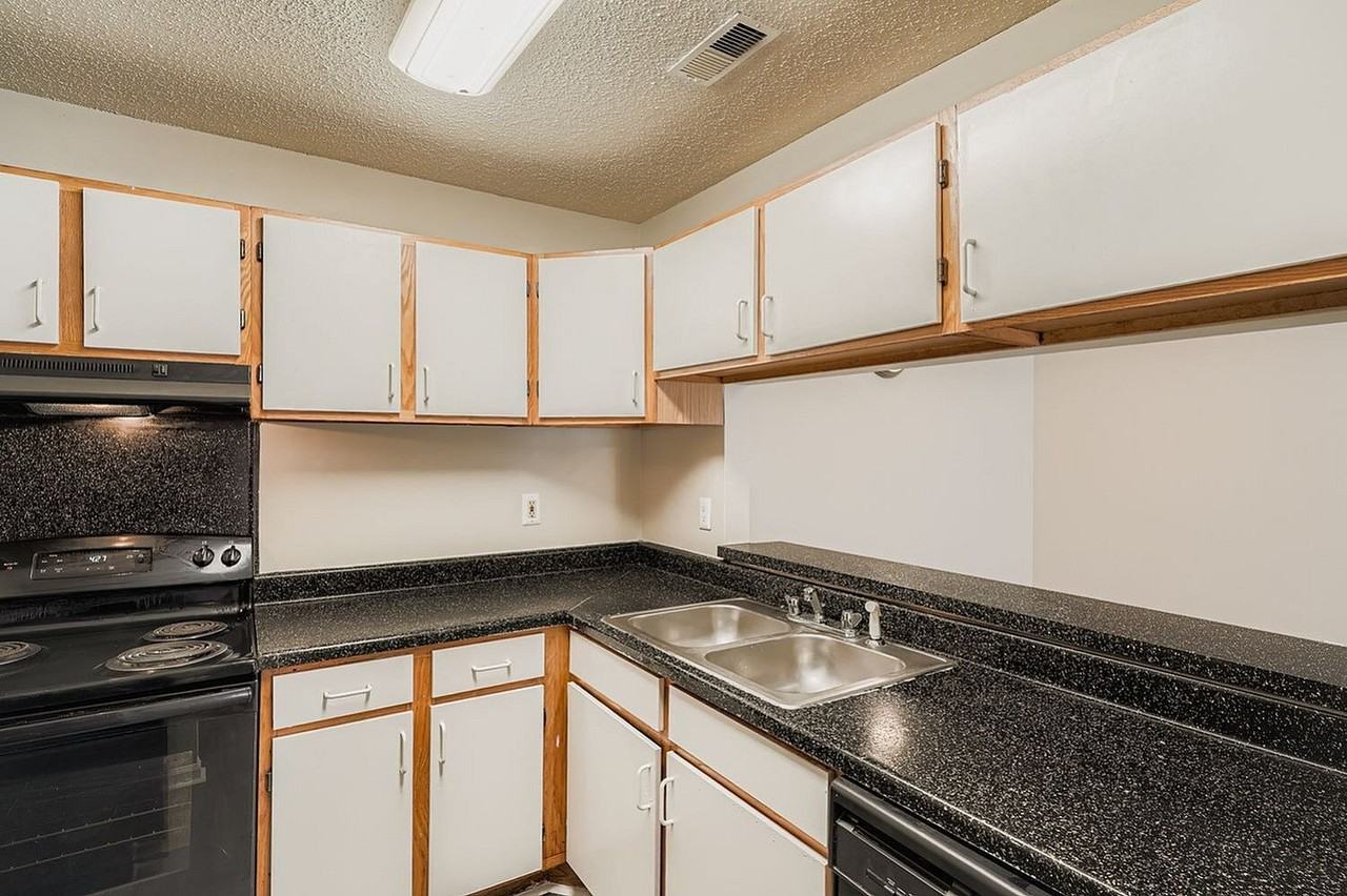 Rise Sunridge - Photo 4 of 32