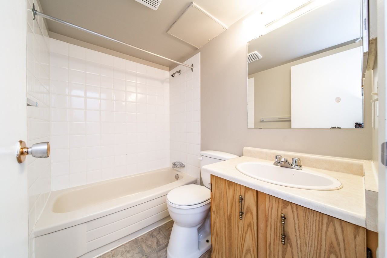 Ivory Arms Apartments - Photo 4 of 16