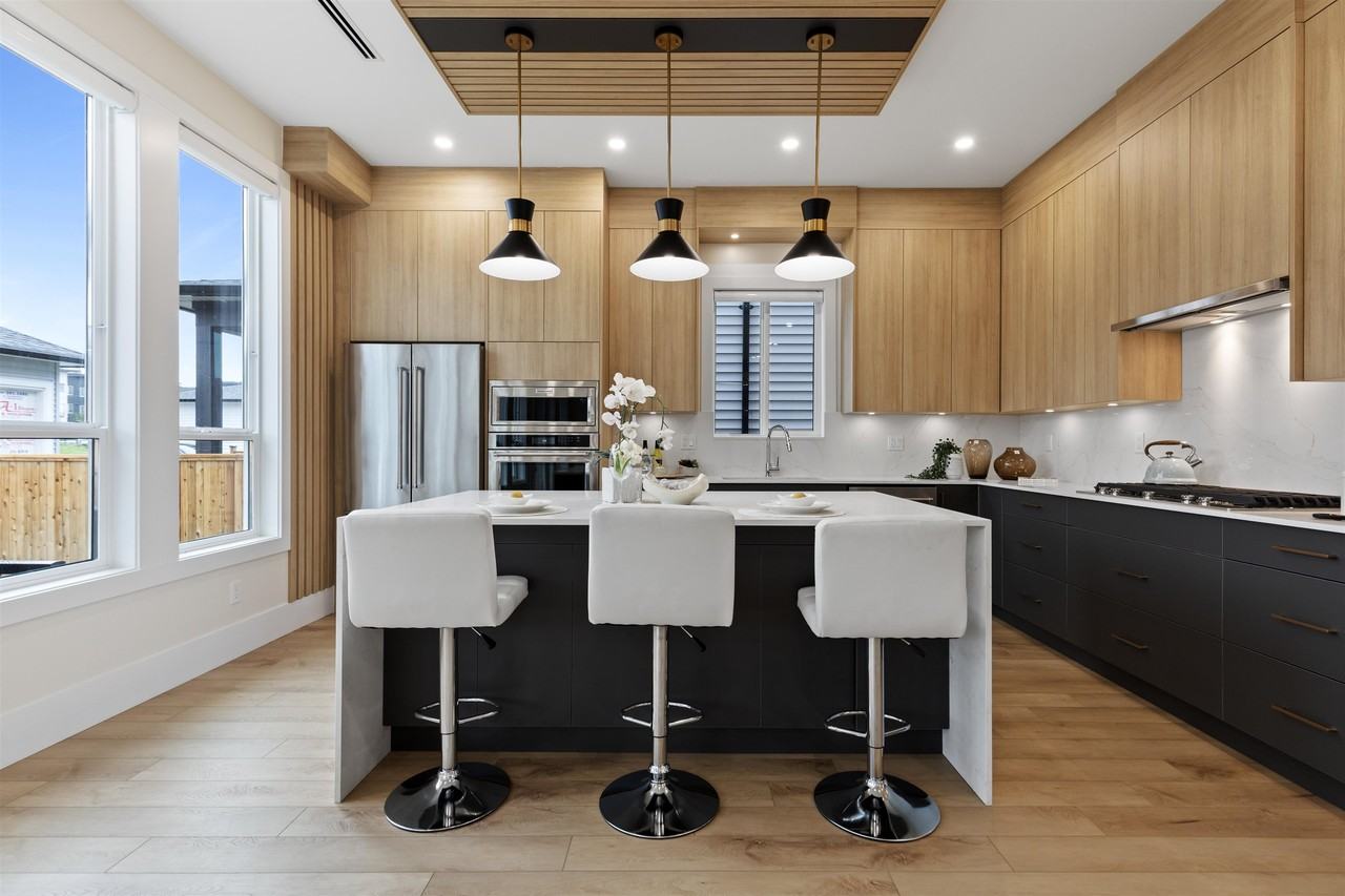 20162 82 Avenue #A - Photo 2 of 31