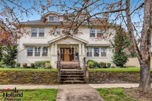 featured image of 1806 Elm Street #3