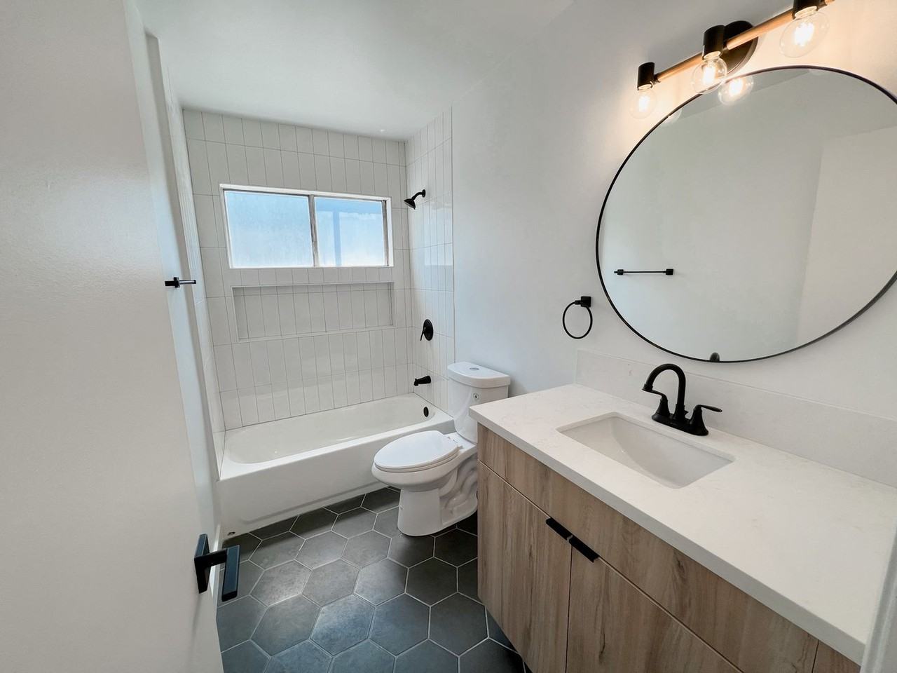 435 N. Euclid - Photo 6 of 35