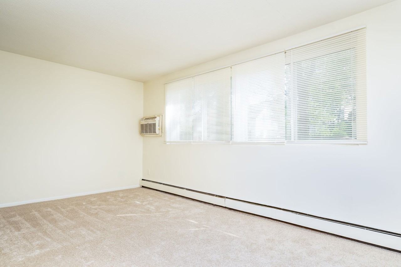 2600 Bryant Ave S - Photo 7 of 28