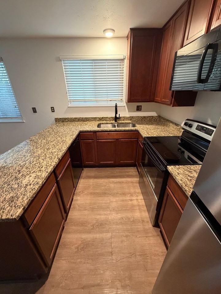 3159 S Mobile Way - Photo 3 of 22