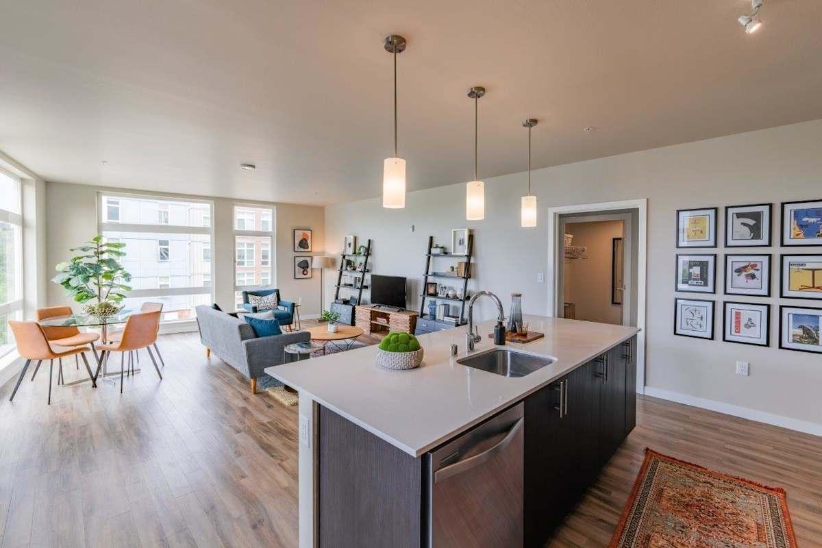 1036 7th Ave Nw - Photo 2 of 30