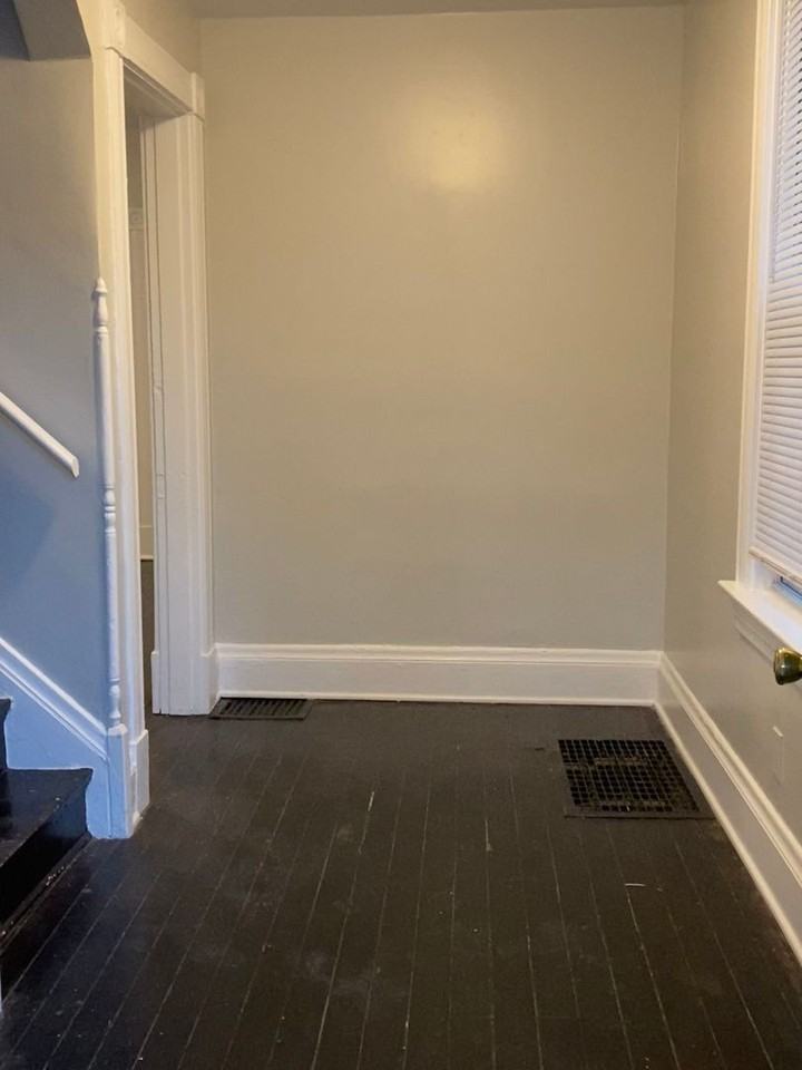 6015 Desmond St - Photo 3 of 41