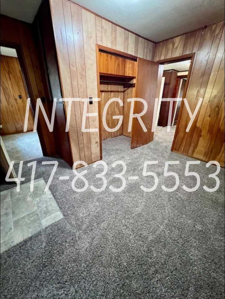 1631 East 8th Street North - Photo 7 of 8