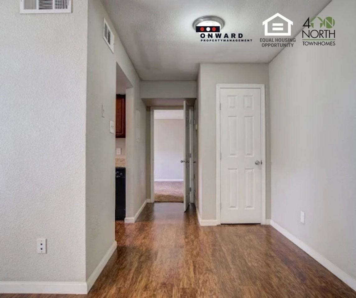 400 North Townhomes - Photo 7 of 36