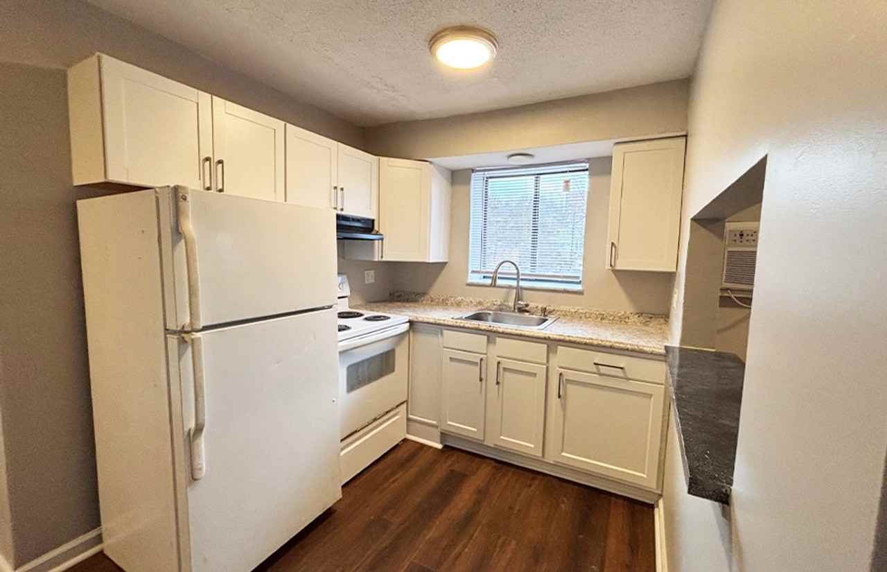 Clifton Colony - Photo 2 of 19