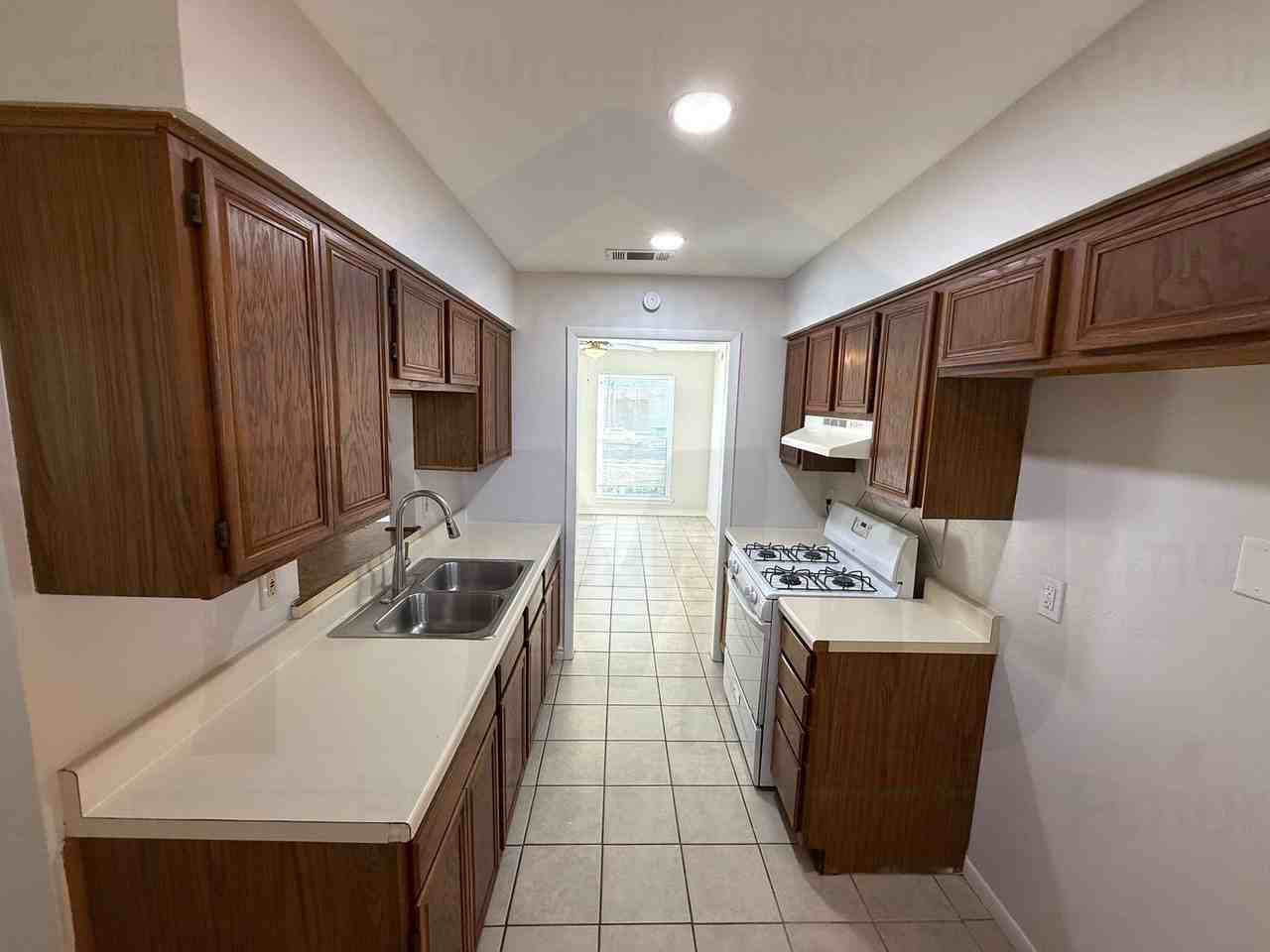 511 Trail Ridge Drive - Photo 7 of 10