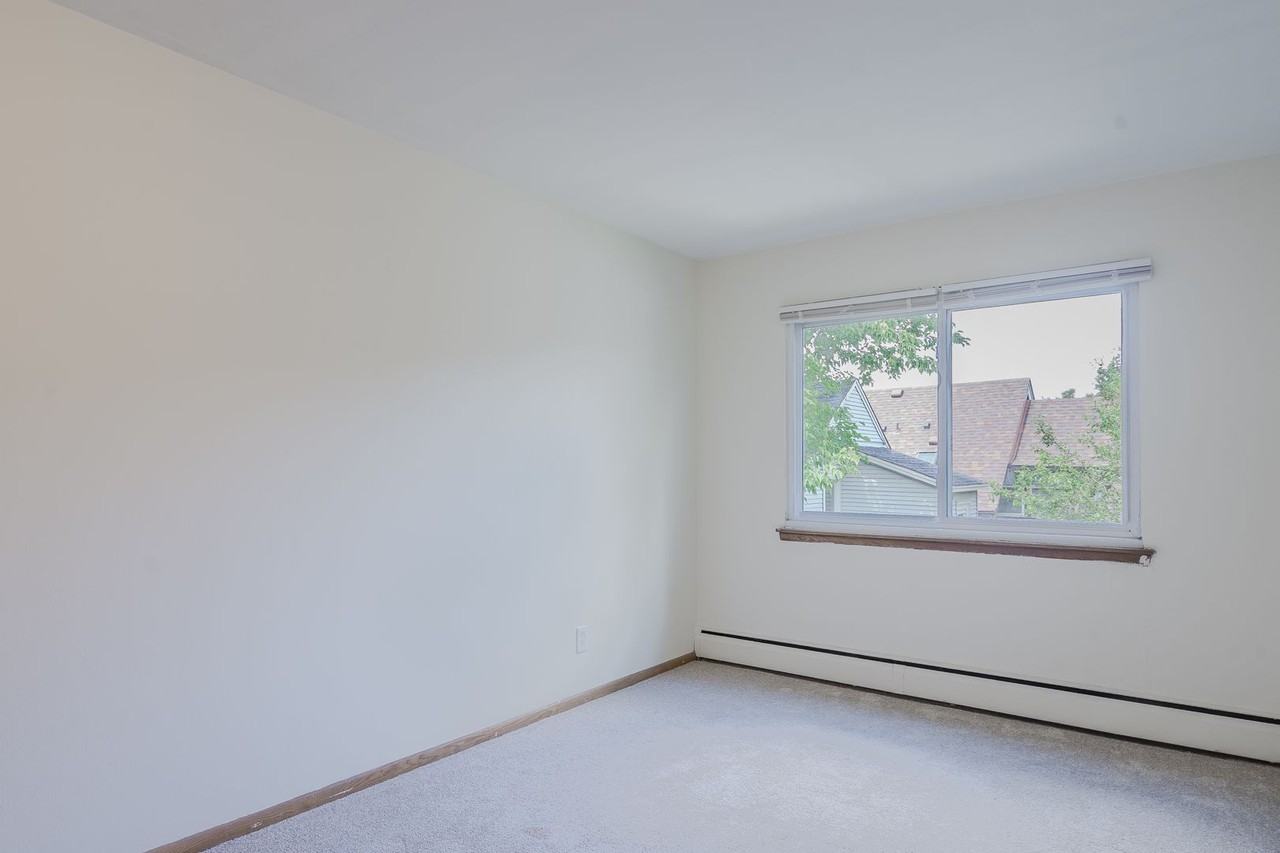 3609 Grand Ave S - Photo 5 of 14