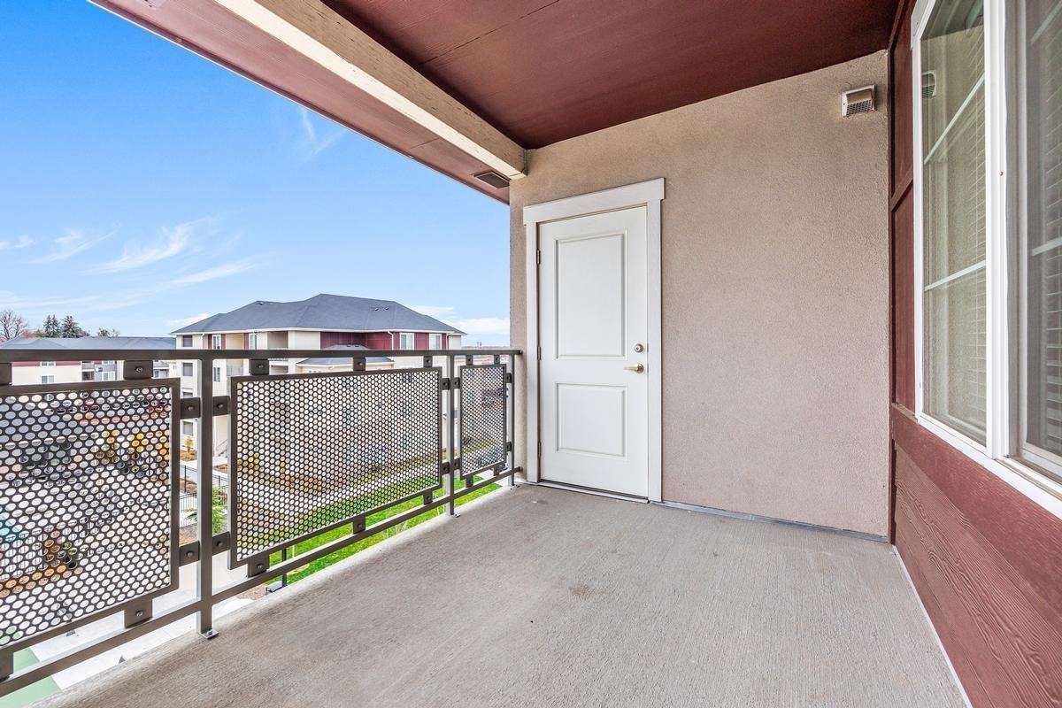 12000 West Fairview Avenue - Photo 6 of 50