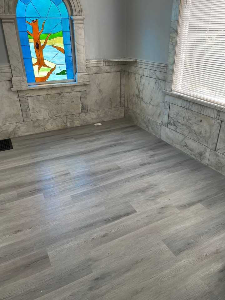 5742 25th Avenue NE - Photo 4 of 18