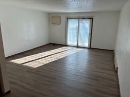 featured image of 1720 N Grandview Ln