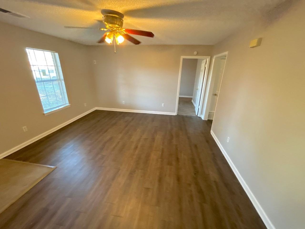 286 Baltic St - Photo 5 of 11