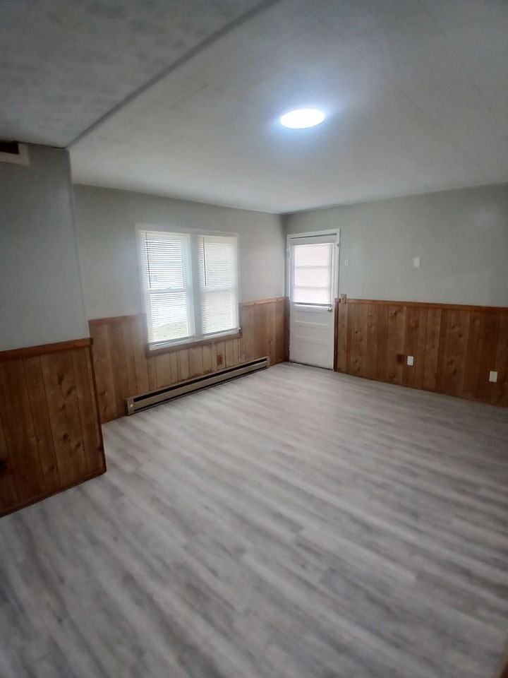 2202 S Penn St - Photo 5 of 15