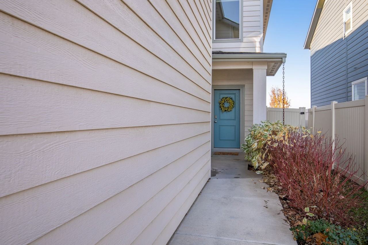 133 S Baraya Way - Photo 4 of 49