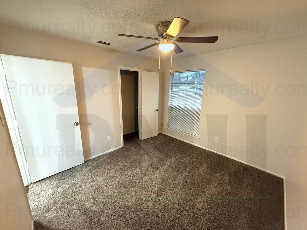 1217 Neptune Drive - Photo 4 of 8