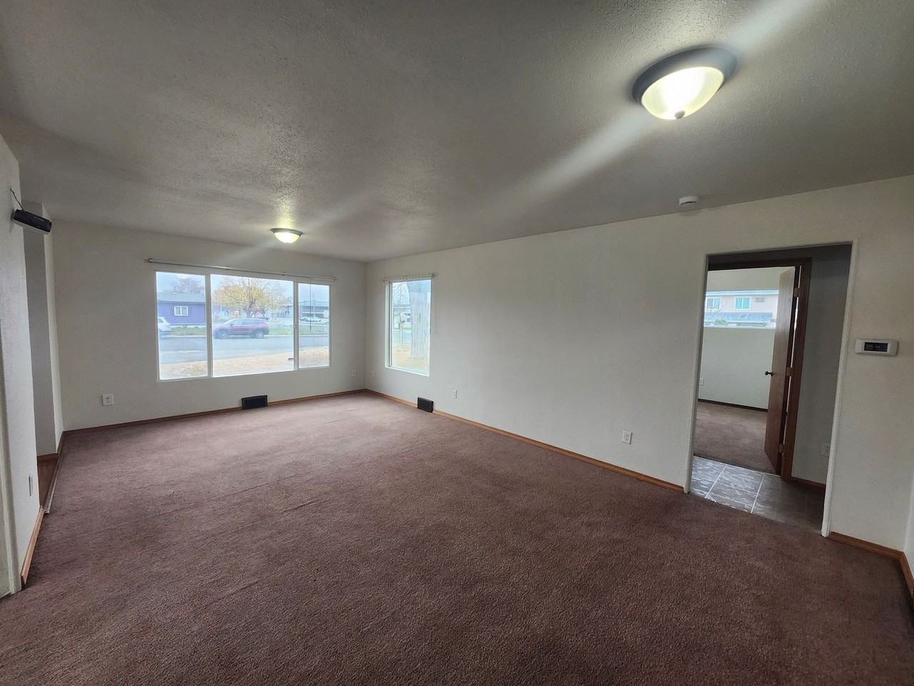 1603 E Parkview Blvd - Photo 7 of 21