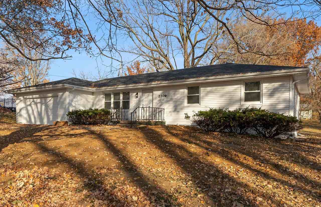 2709 Cedar Crest Drive - Photo 3 of 21