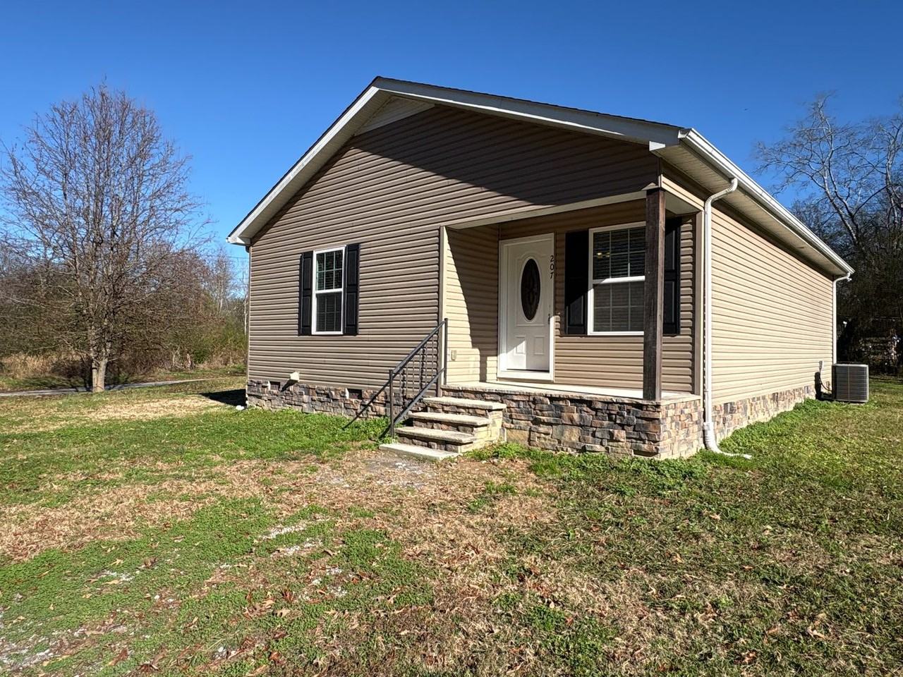 207 Johnson Ln - Photo 2 of 18