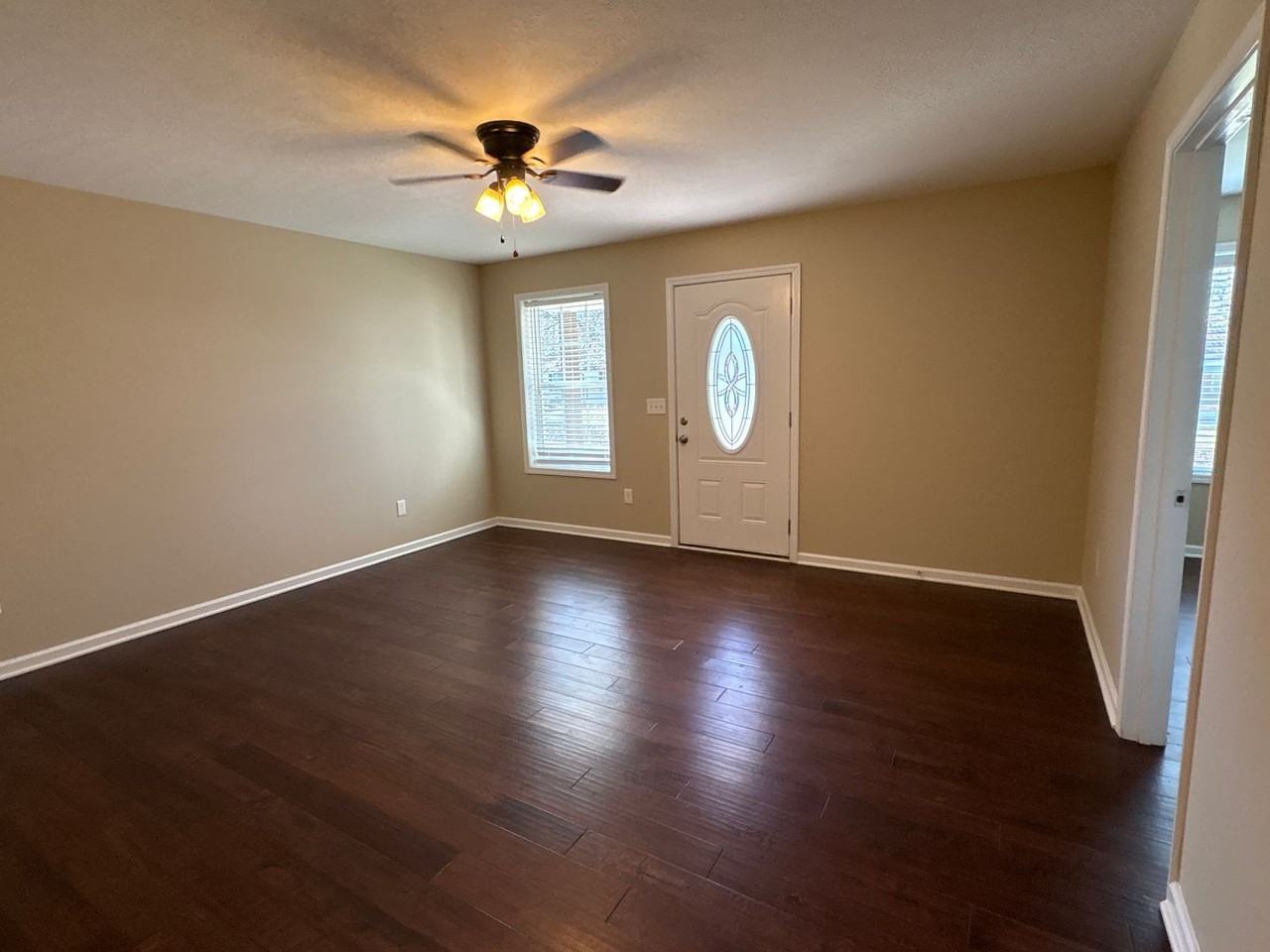 207 Johnson Ln - Photo 3 of 18