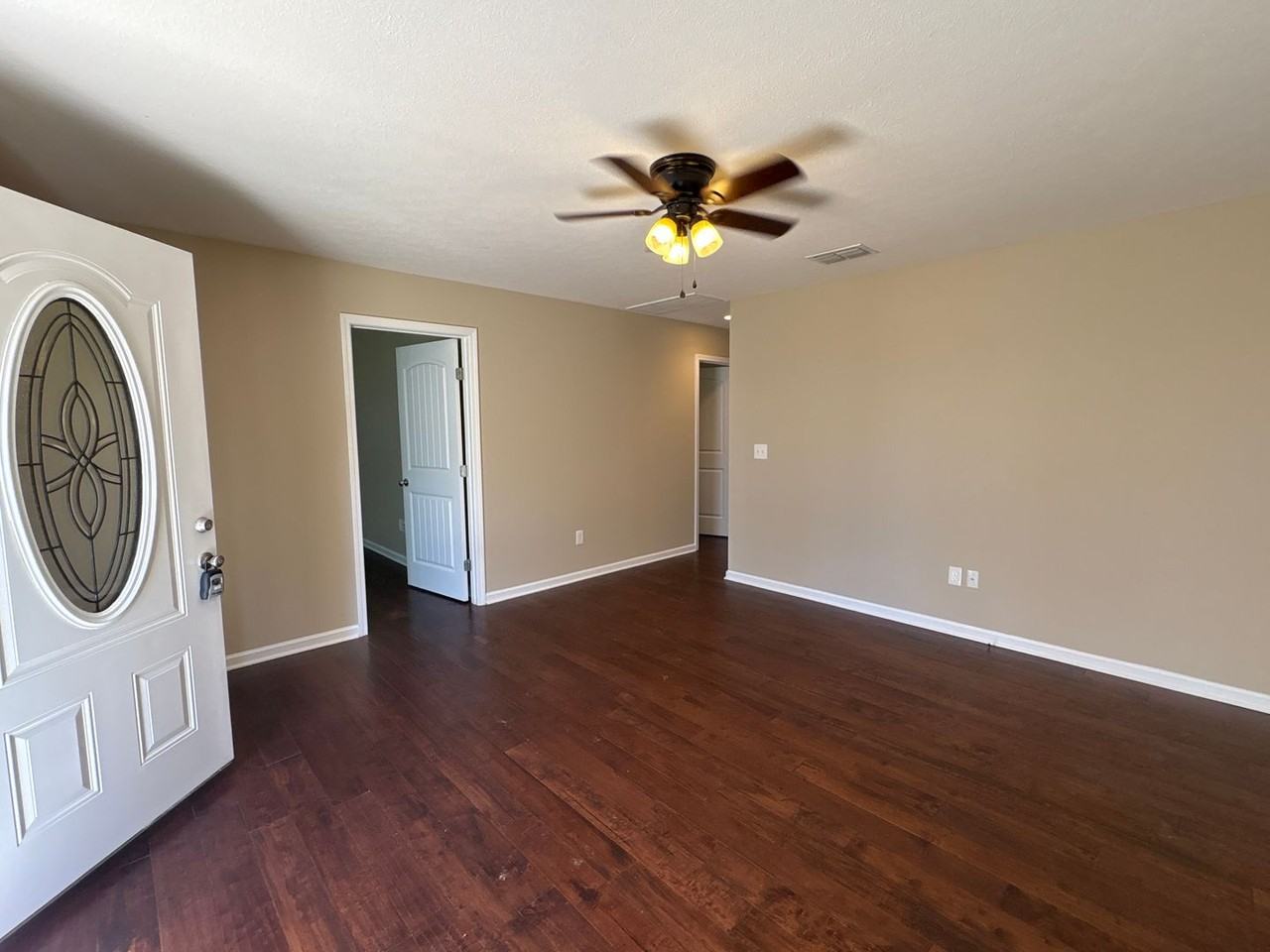 207 Johnson Ln - Photo 4 of 18