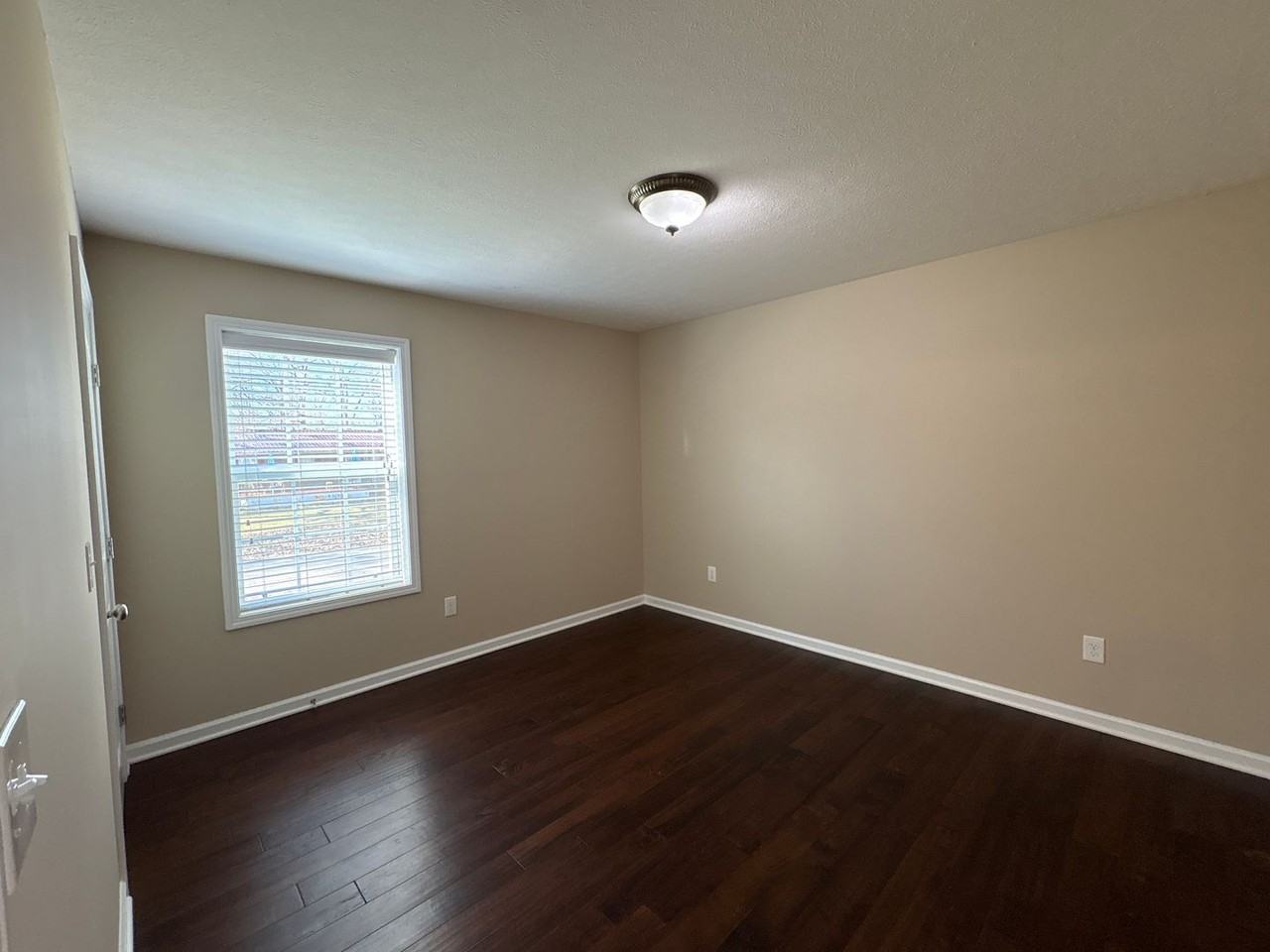 207 Johnson Ln - Photo 5 of 18