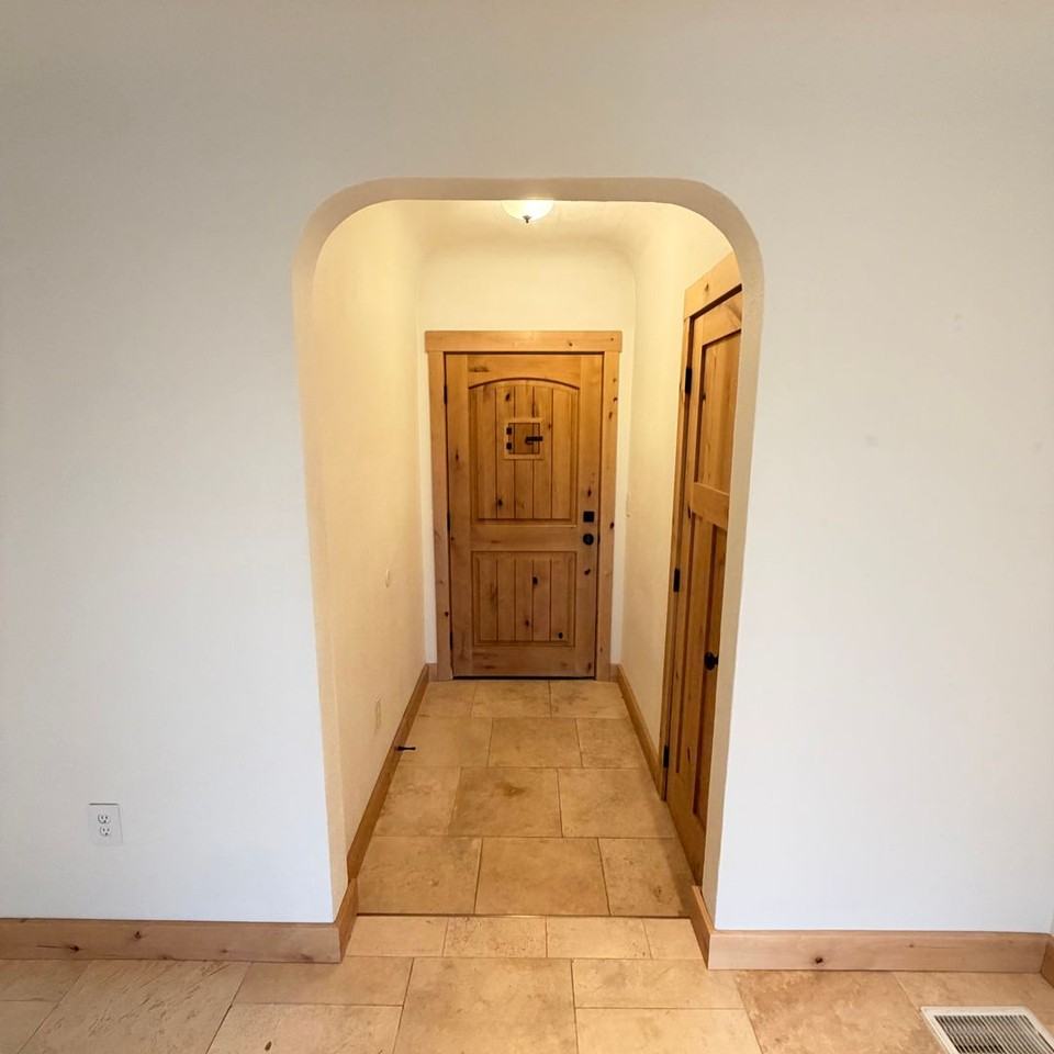 3025 E 15th Ave - Photo 2 of 17