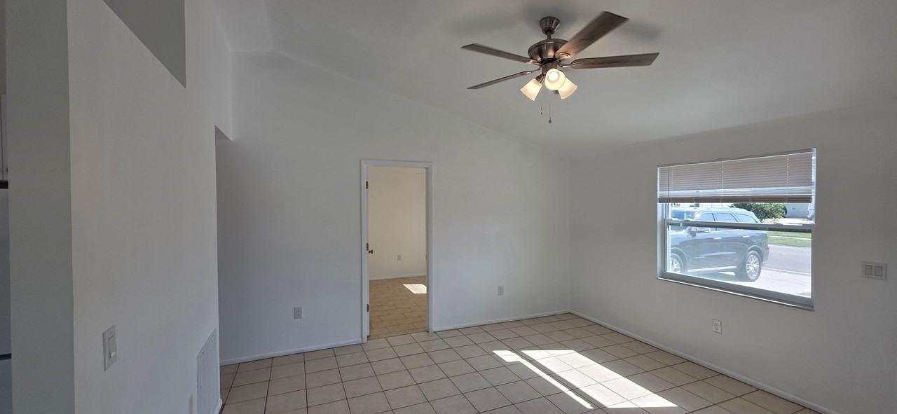 2214 30th Avenue West - Photo 6 of 20