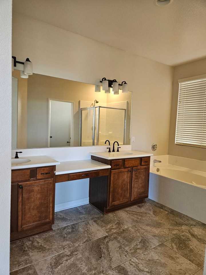 13141 High Crest Rd - Photo 5 of 8