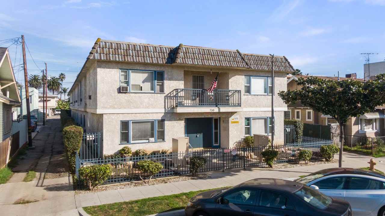 730 Magnolia Avenue - Photo 2 of 4