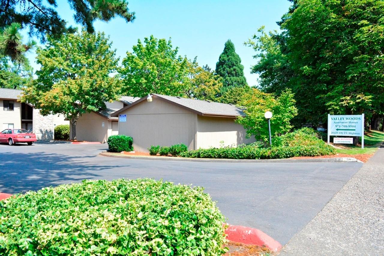 VALLEY WOODS - Photo 2 of 25