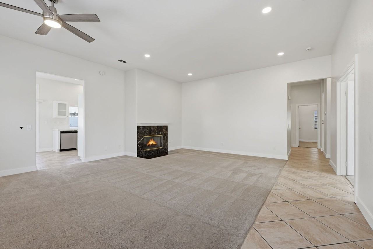 3912 Posada Ct - Photo 4 of 30