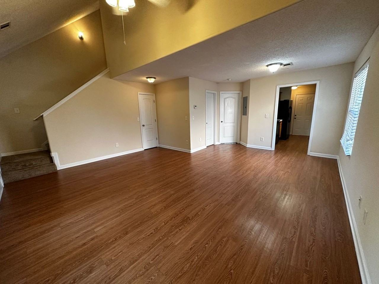 260 Katydid Dr - Photo 2 of 21