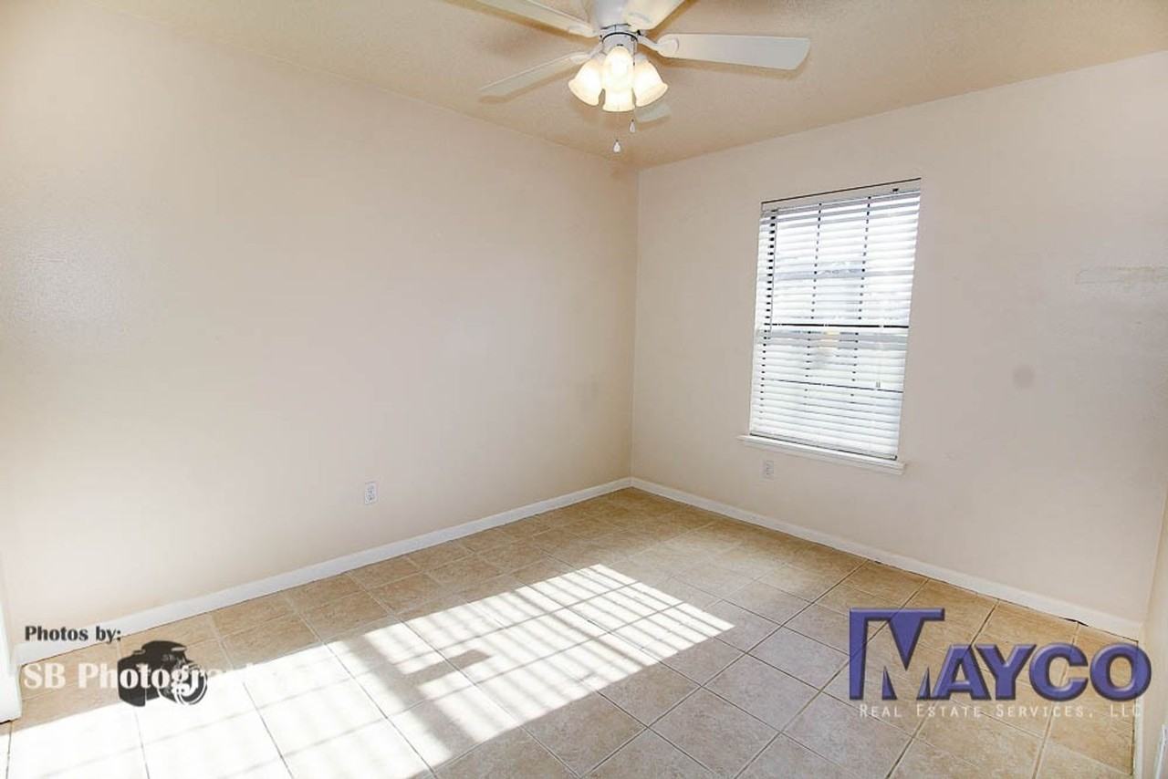 205 Royal St - Photo 6 of 10