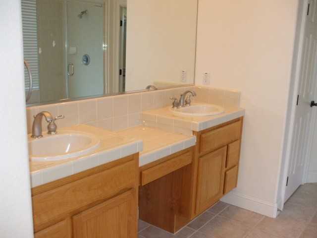 1902 Foster Way - Photo 4 of 27