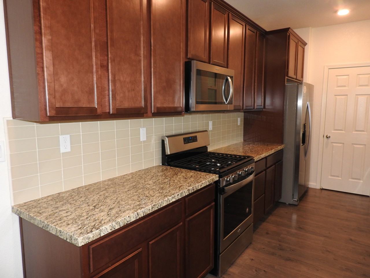 3230 Chelmer Way - Photo 6 of 29