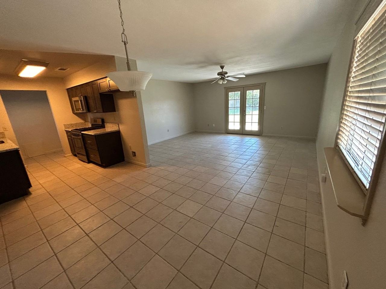 1571 North Lowery Street - Photo 5 of 15