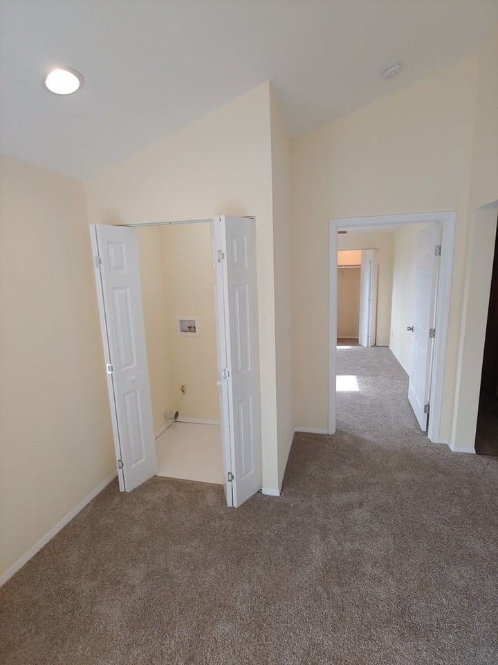 5849 West Flying M Street - Photo 5 of 14